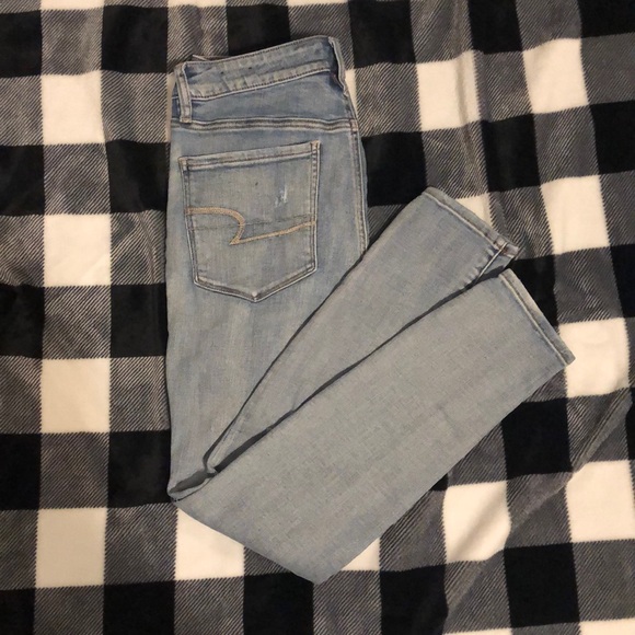 American Eagle Outfitters Denim - American Eagle Distressed jeans